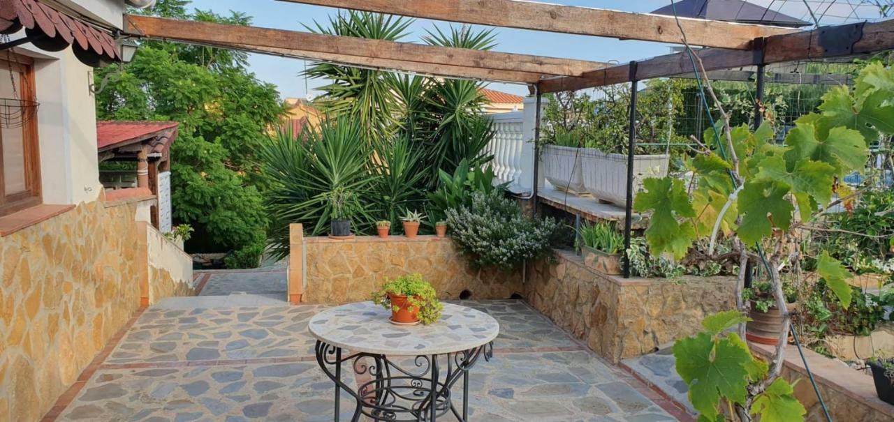 فيلا El Refugio Turís المظهر الخارجي الصورة